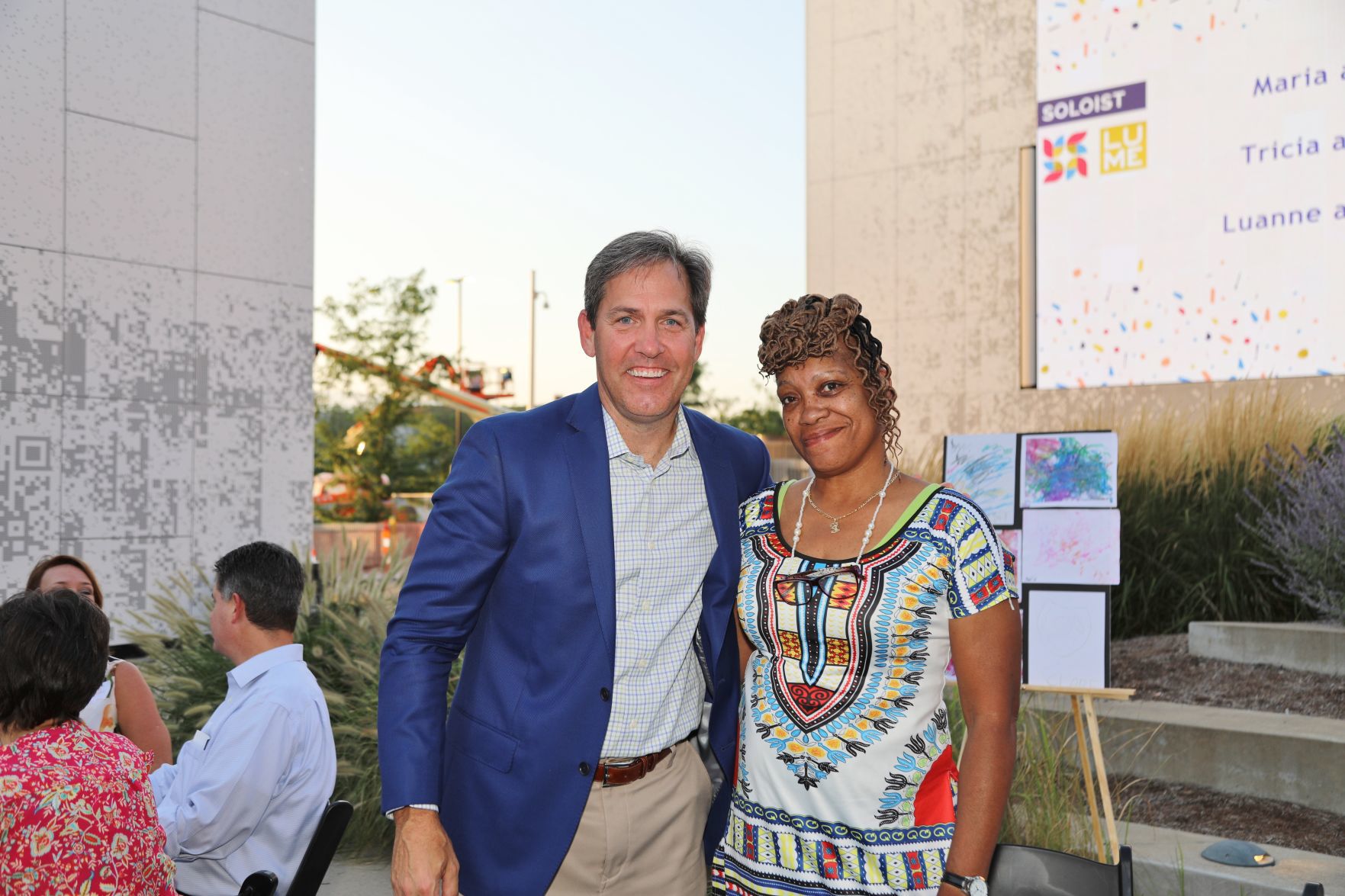 Steve Wisniewski, Cassandra Rogers